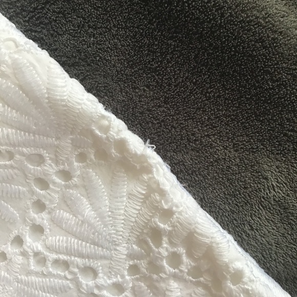 Lilly Pulitzer Marii Skort in Seashell Eyelet - Picture 4 of 10